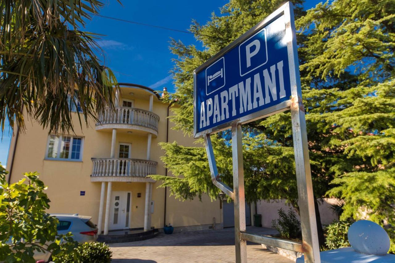 Apartmani Kovac ツリクヴェニツァ エクステリア 写真