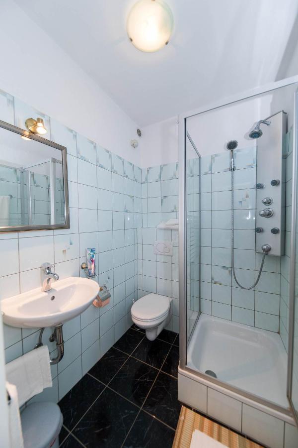 Apartmani Kovac ツリクヴェニツァ エクステリア 写真
